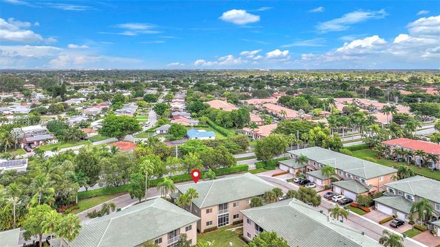 7921 E Exeter Blvd E 202, Tamarac, FL 33321