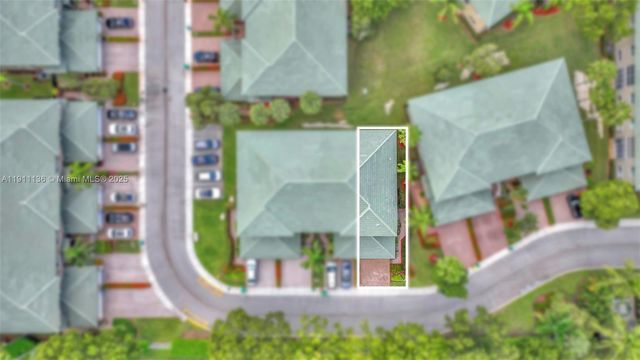 7921 E Exeter Blvd E 202, Tamarac, FL 33321