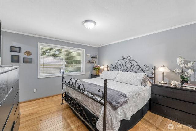 521 SW 317th Place, Federal Way, WA 98023