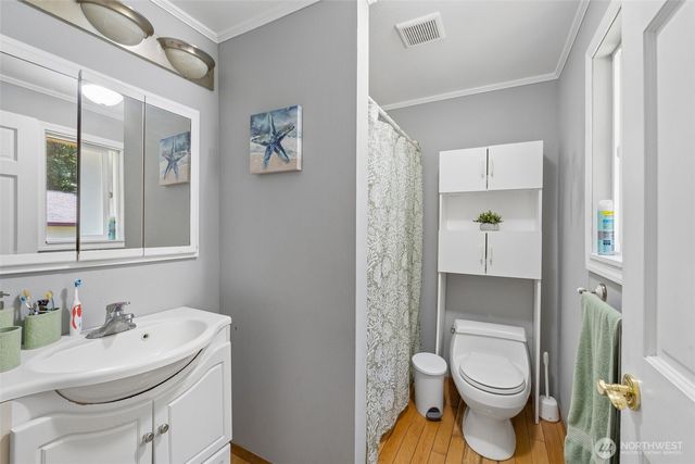 521 SW 317th Place, Federal Way, WA 98023