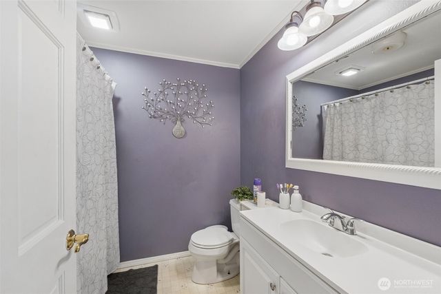 521 SW 317th Place, Federal Way, WA 98023