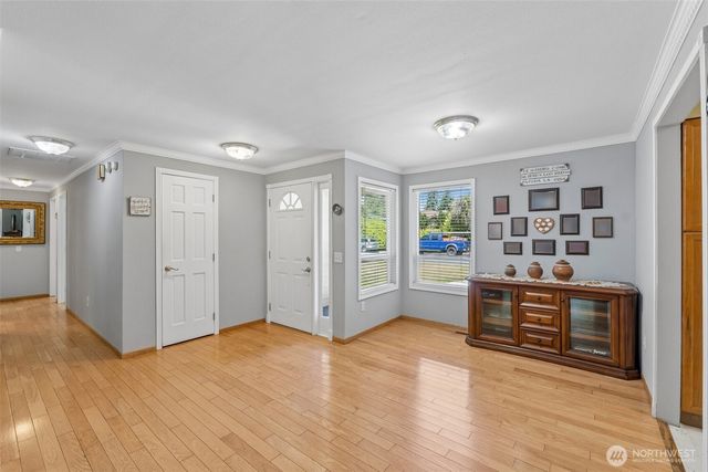 521 SW 317th Place, Federal Way, WA 98023