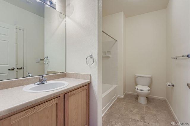 5255 Memphis Street 307, Denver, CO 80239