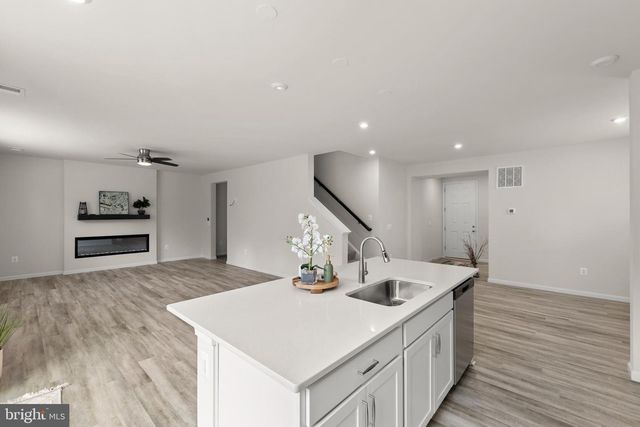 139 POE DR, Winchester, VA 22602