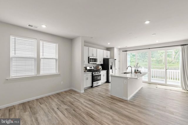 139 POE DR, Winchester, VA 22602
