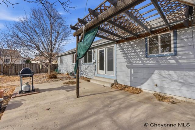 5805 KENNEDY DR, Cheyenne, WY 82001