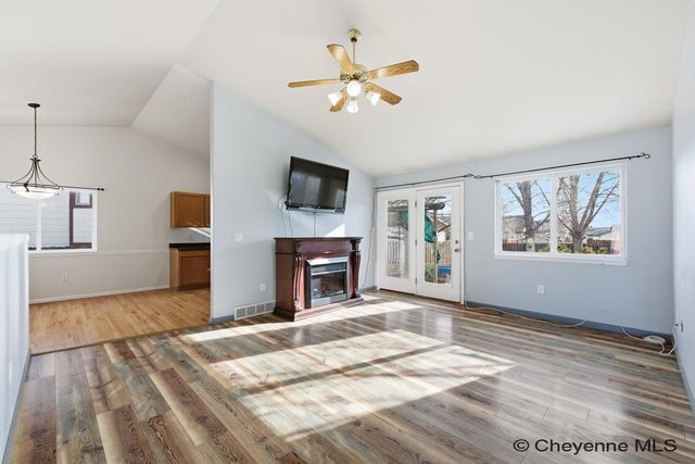 5805 KENNEDY DR, Cheyenne, WY 82001