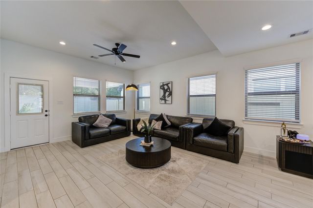 10636 Wild Chives, Conroe, TX 77385