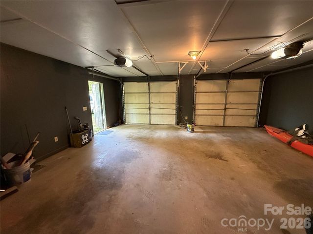 2922 Lovie Lane, Hudson, NC 28638