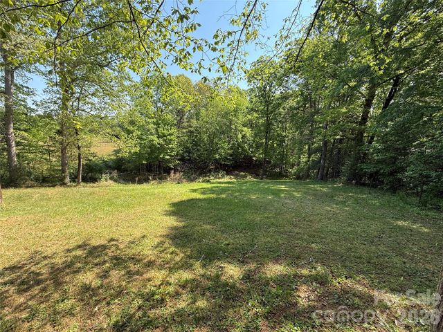 2922 Lovie Lane, Hudson, NC 28638
