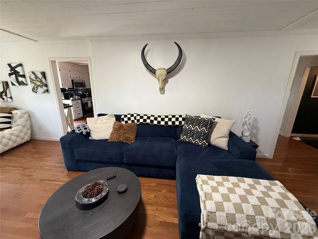 2922 Lovie Lane, Hudson, NC 28638