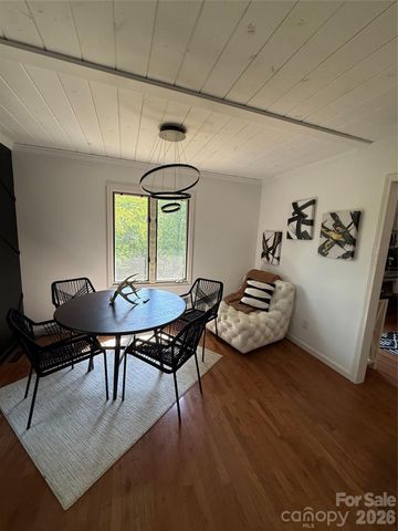 2922 Lovie Lane, Hudson, NC 28638