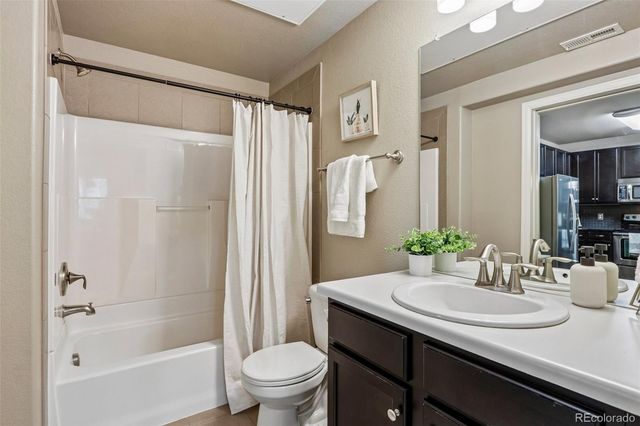 1044 Rockhurst Drive 201, Highlands Ranch, CO 80129