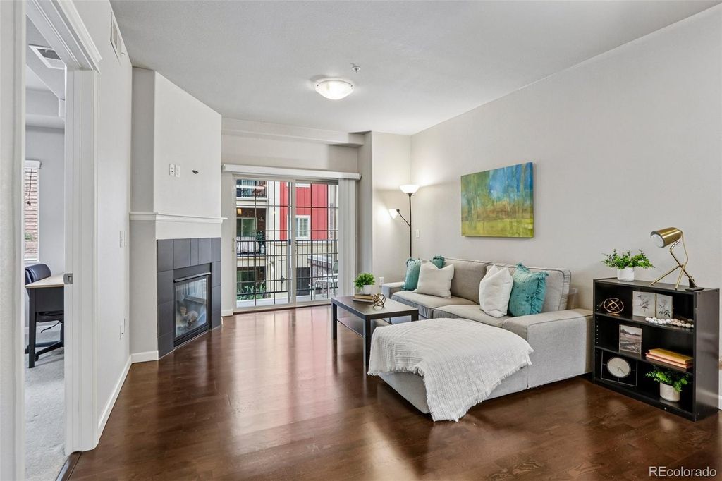 1044 Rockhurst Drive 201, Highlands Ranch, CO 80129