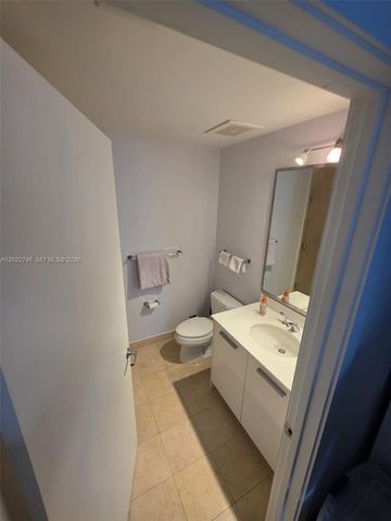 1060 Brickell Ave 2201, Miami, FL 33131