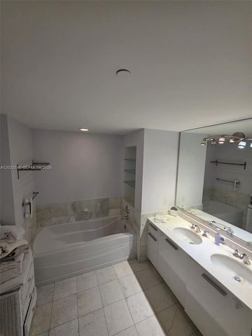 1060 Brickell Ave 2201, Miami, FL 33131