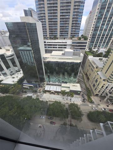 1060 Brickell Ave 2201, Miami, FL 33131