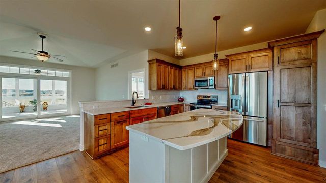 724 E Reinel Street, Jefferson, WI 53549