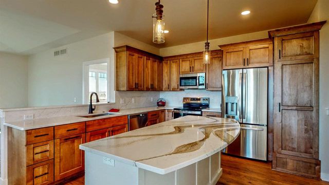 724 E Reinel Street, Jefferson, WI 53549