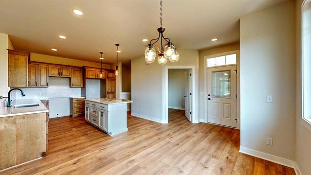 724 E Reinel Street, Jefferson, WI 53549