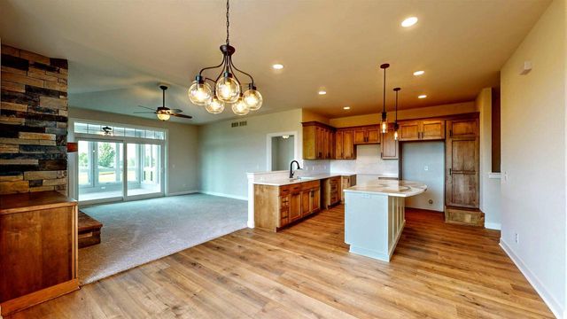 724 E Reinel Street, Jefferson, WI 53549