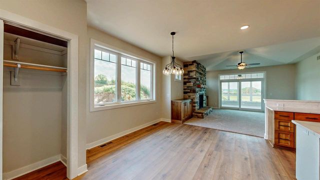 724 E Reinel Street, Jefferson, WI 53549