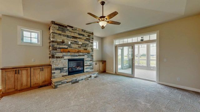 724 E Reinel Street, Jefferson, WI 53549