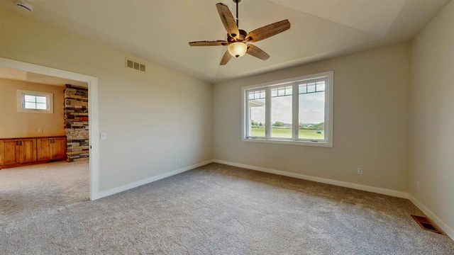 724 E Reinel Street, Jefferson, WI 53549