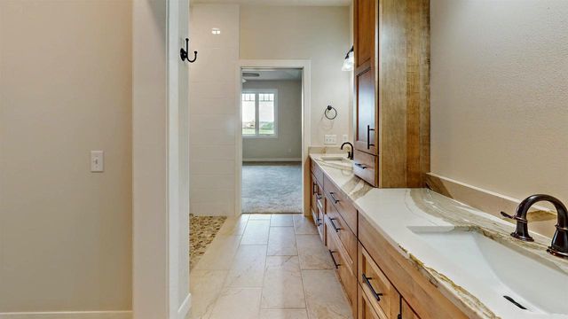 724 E Reinel Street, Jefferson, WI 53549