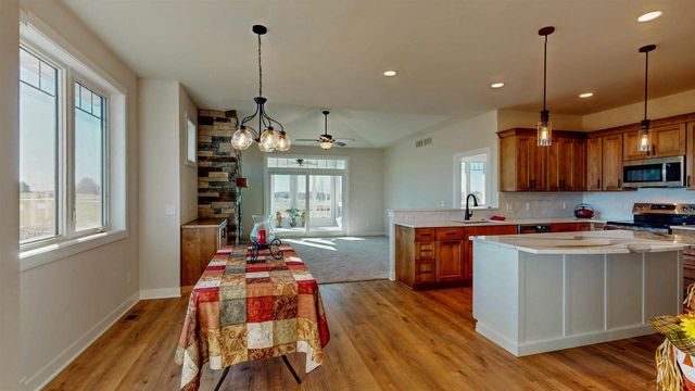 724 E Reinel Street, Jefferson, WI 53549