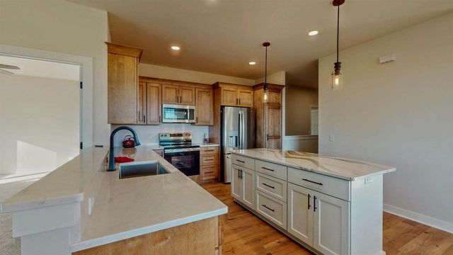 724 E Reinel Street, Jefferson, WI 53549