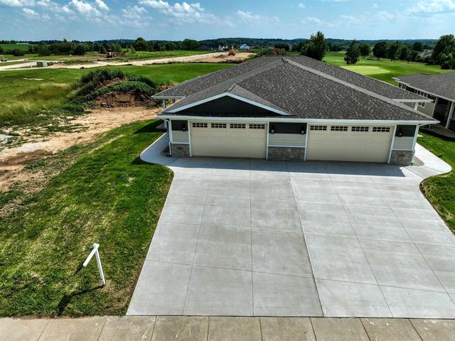 724 E Reinel Street, Jefferson, WI 53549