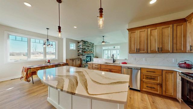 724 E Reinel Street, Jefferson, WI 53549