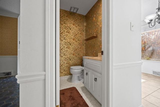 8633 LOXLEY FWY, Memphis, TN 38016