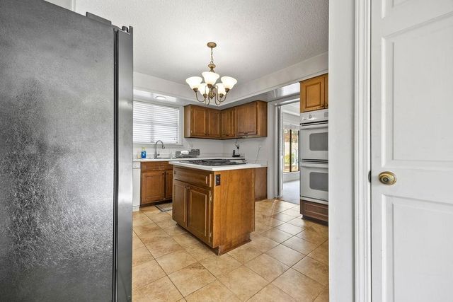 8633 LOXLEY FWY, Memphis, TN 38016