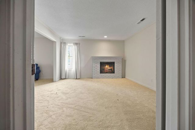 8633 LOXLEY FWY, Memphis, TN 38016