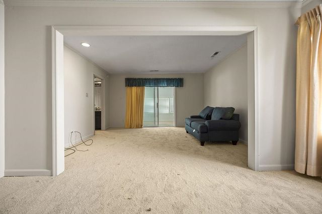 8633 LOXLEY FWY, Memphis, TN 38016