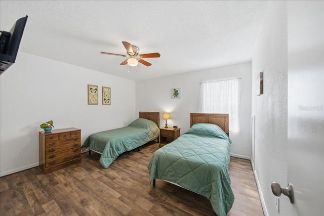 689 LAKE HOWARD DRIVE NW 1D, Winter Haven, FL 33880