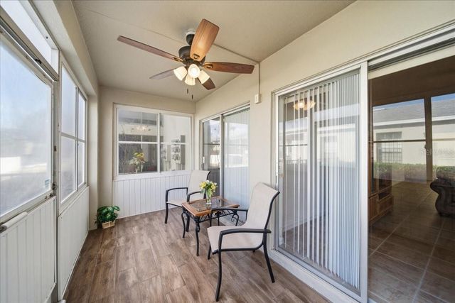 689 LAKE HOWARD DRIVE NW 1D, Winter Haven, FL 33880