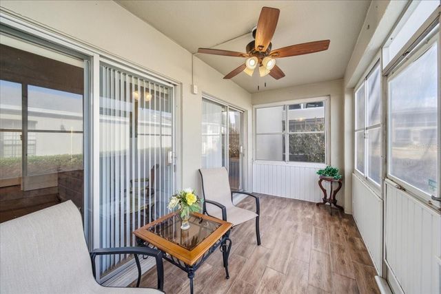 689 LAKE HOWARD DRIVE NW 1D, Winter Haven, FL 33880