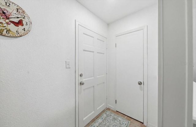 689 LAKE HOWARD DRIVE NW 1D, Winter Haven, FL 33880