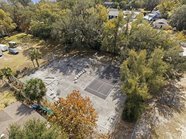 689 LAKE HOWARD DRIVE NW 1D, Winter Haven, FL 33880