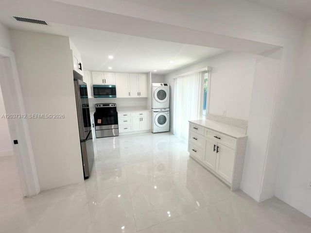 1473 NE 30th Court, Pompano Beach, FL 33064
