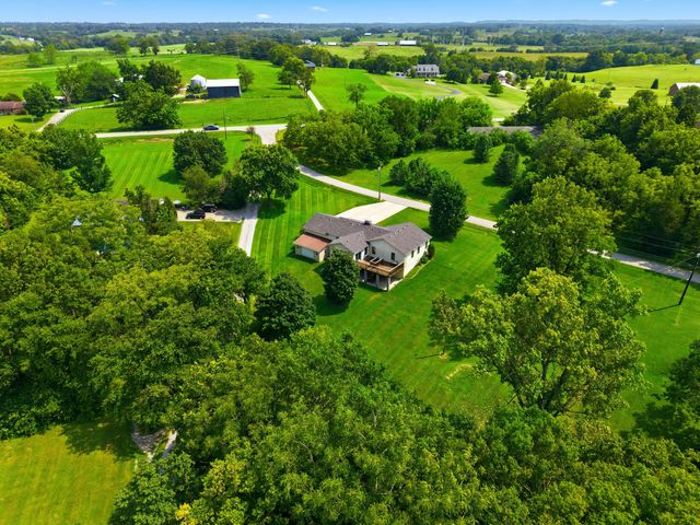 151 Edgewood Drive, Harrodsburg, KY 40330