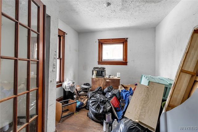 725 Monteagle Street, Niagara Falls, NY 14305