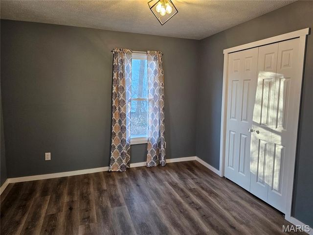 215 W Palmer Street, Litchfield, IL 62056