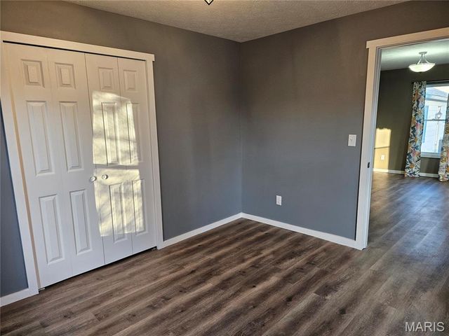 215 W Palmer Street, Litchfield, IL 62056