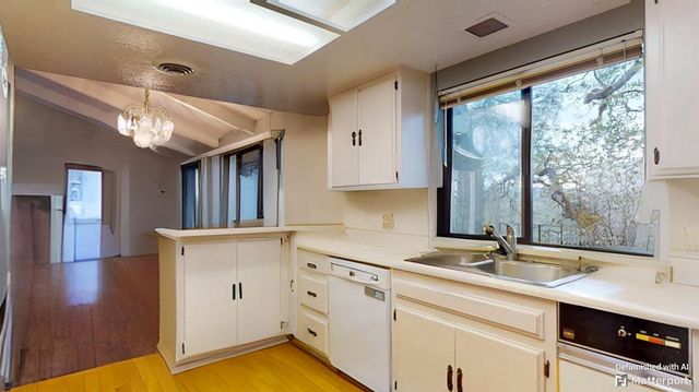 12510 Jayhawk Ct, Penn Valley, CA 95946
