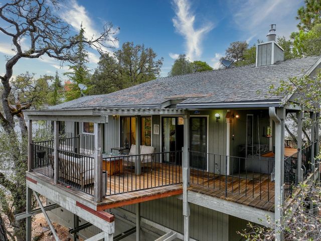 12510 Jayhawk Ct, Penn Valley, CA 95946