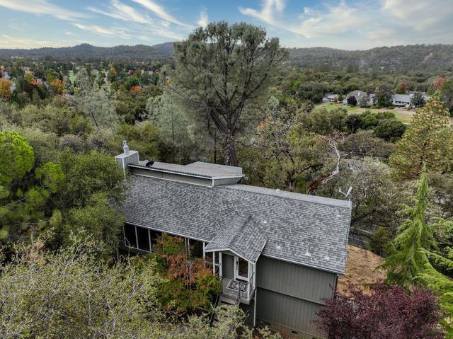 12510 Jayhawk Ct, Penn Valley, CA 95946
